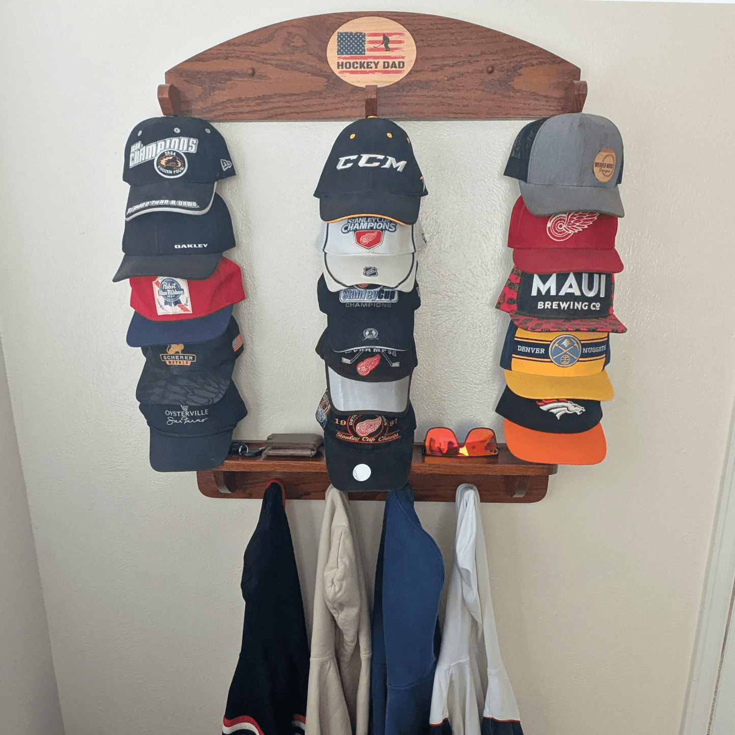 15-Hat Solid Oak Wall-Mounted Hat Rack - Bedroom Organizer